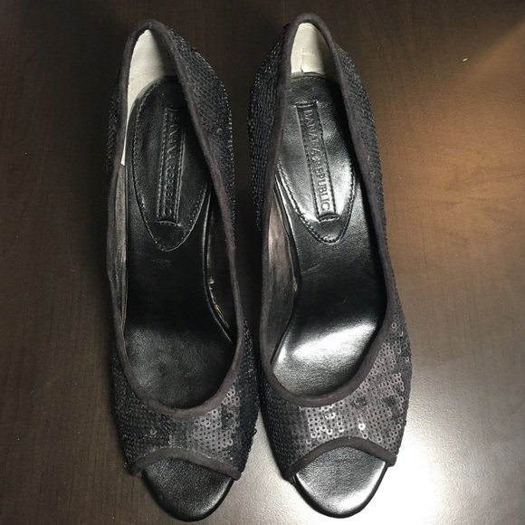 Banana Republic black sequin peep toe heels size 8 - Picture 12 of 14